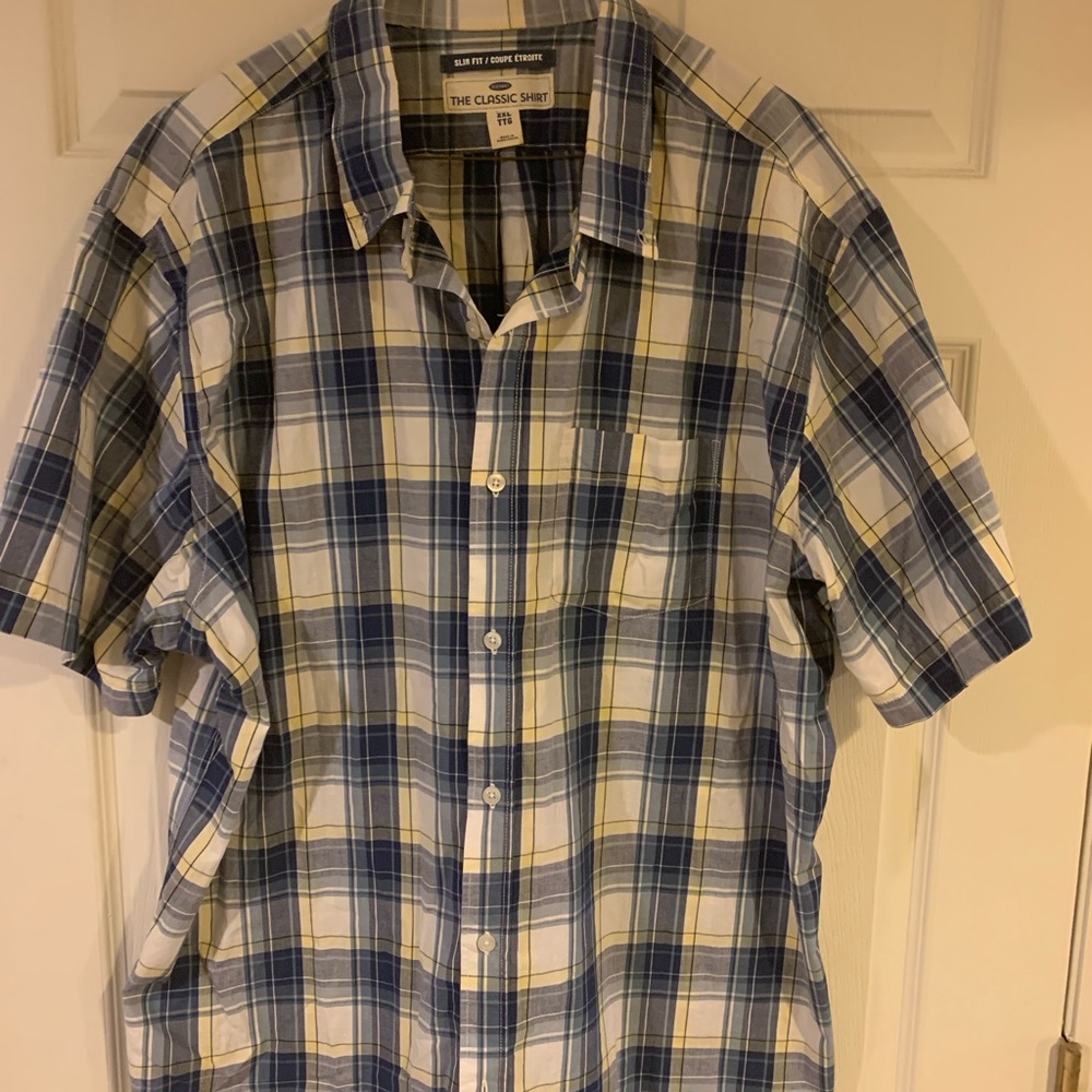 Old Navy mens XXL button down short sleeve shirt